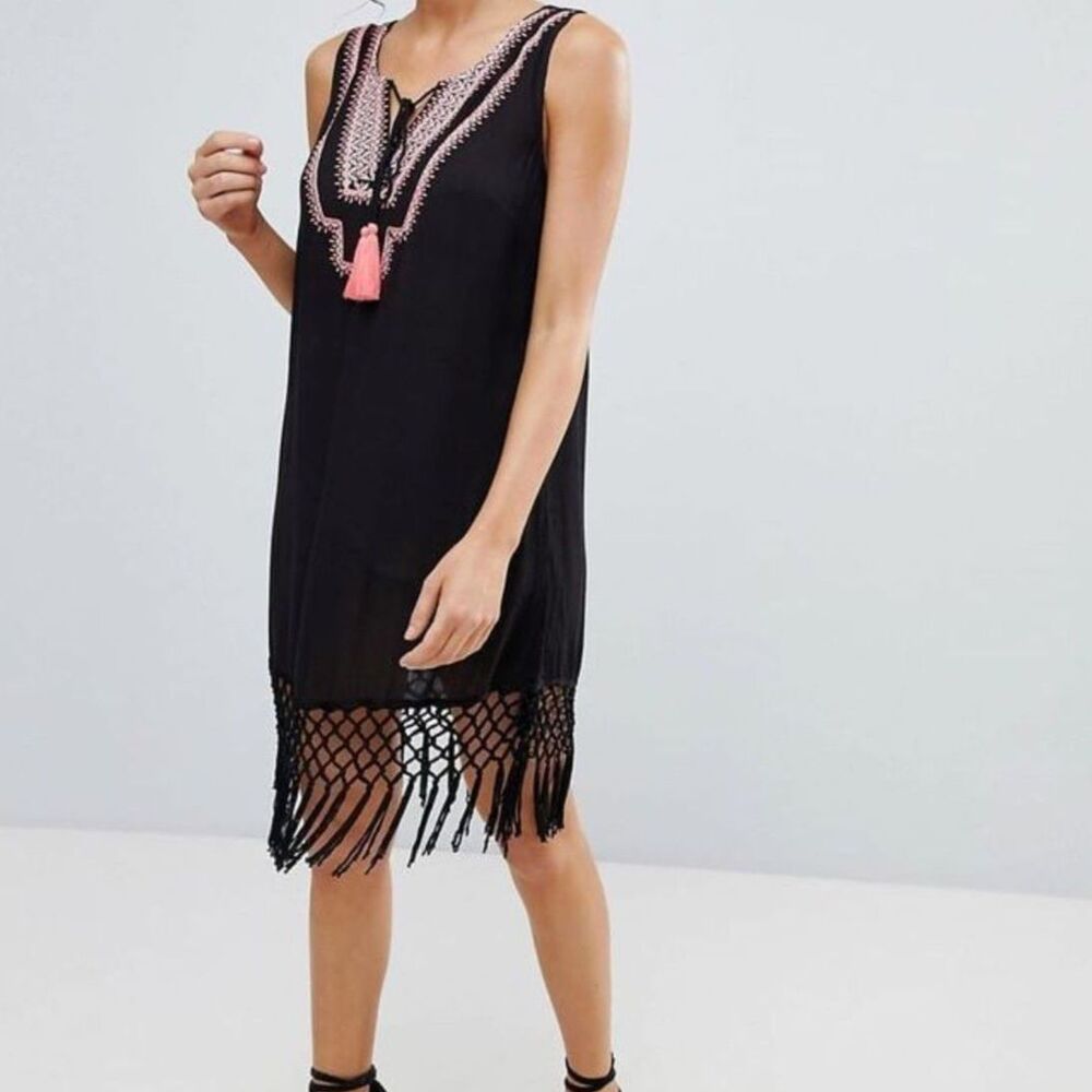 Akasa Black Embroidered Dress Sleeveless Size 6 Boho Fringe Beach Resort